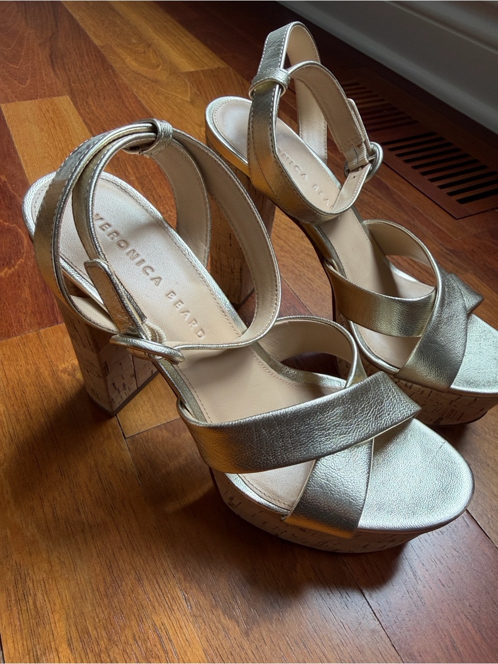 Veronica Beard Metallic Gold leather Cork Platform heels  7
